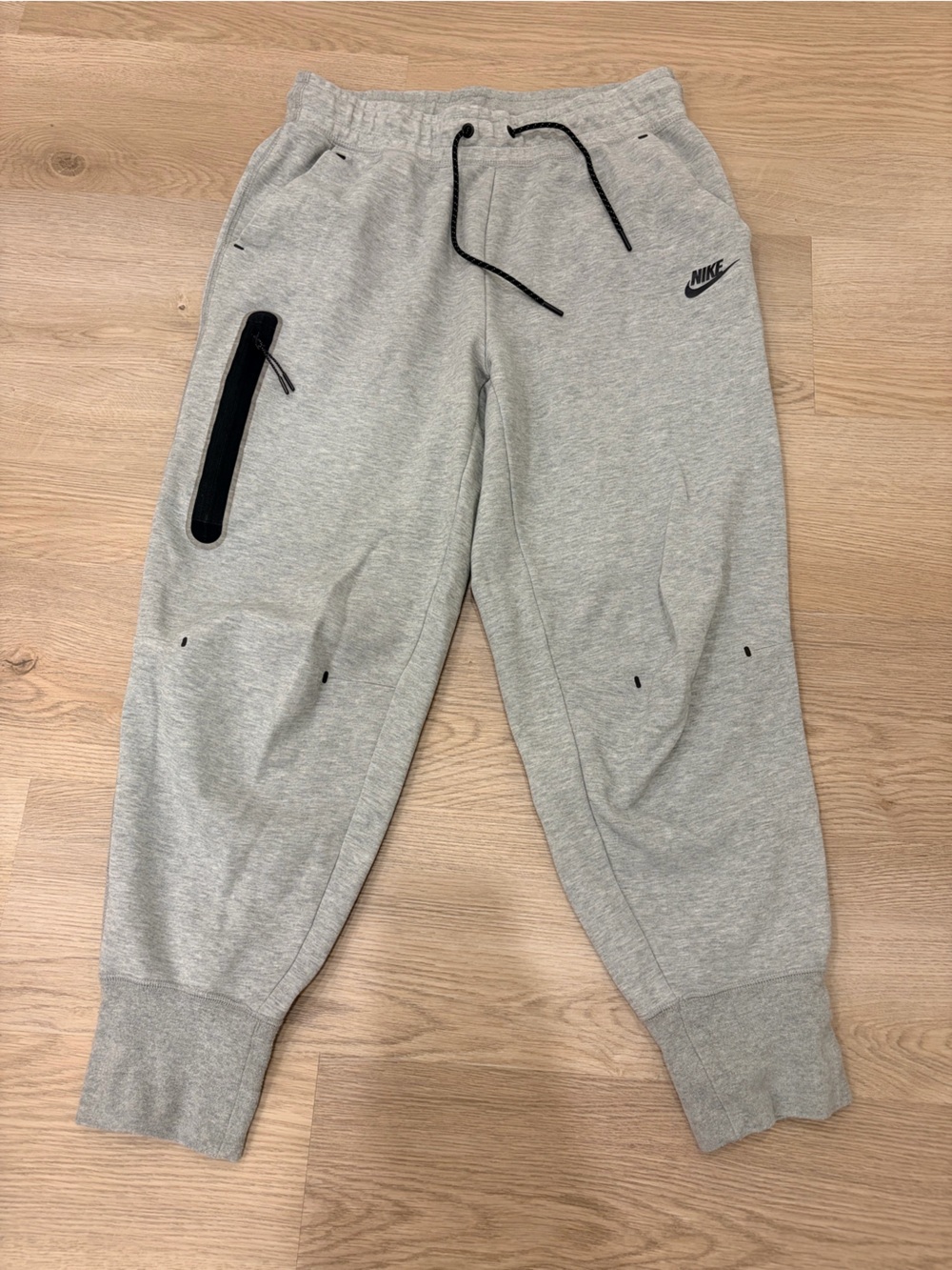 Nike Tech Fleece Light Gray Women’s Joggers with Black Accents
